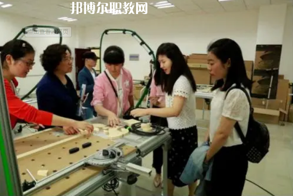 重慶風(fēng)景園林技工學(xué)校2022年報(bào)名條件、招生要求、招生對(duì)象