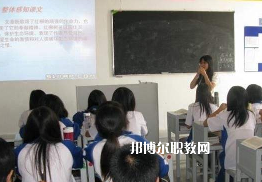 汕頭中博職業(yè)技術(shù)學校2022年報名條件、招生要求、招生對象
