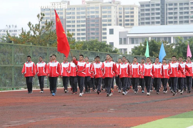 平?jīng)鰴C(jī)電工程學(xué)校2022年學(xué)費(fèi)、收費(fèi)多少