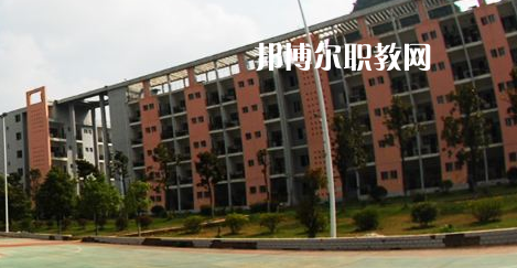 銅仁工業(yè)學(xué)校2022年學(xué)費(fèi)、收費(fèi)多少
