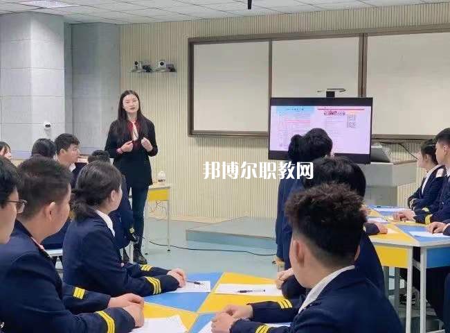 江蘇省大港中等專業(yè)學(xué)校2022年學(xué)費(fèi)、收費(fèi)多少