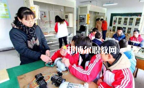 咸陽渭城區(qū)高級(jí)職業(yè)中學(xué)2022年報(bào)名條件、招生要求、招生對(duì)象