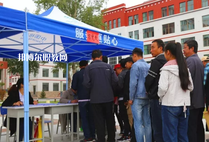 甘南藏族自治州職業(yè)中專2022年學(xué)費、收費多少