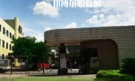 西昌第一職業(yè)技術(shù)中學2022年報名條件、招生要求、招生對象