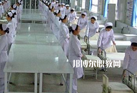 甘肅省中醫(yī)學(xué)校2022年報名條件、招生要求、招生對象