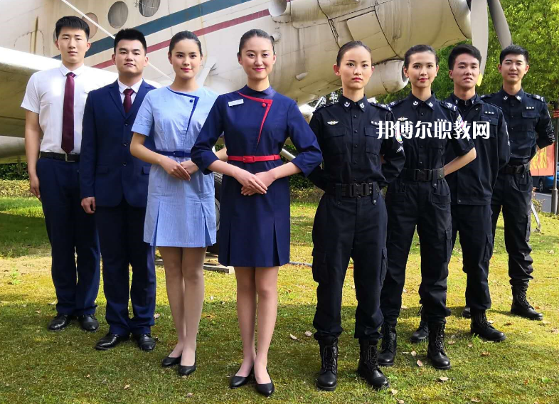 保定技師學(xué)院2022年報(bào)名條件、招生要求、招生對(duì)象