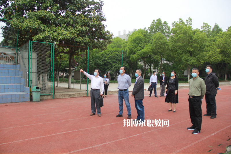 安徽公路工程技工學(xué)校2022年報名條件、招生要求、招生對象