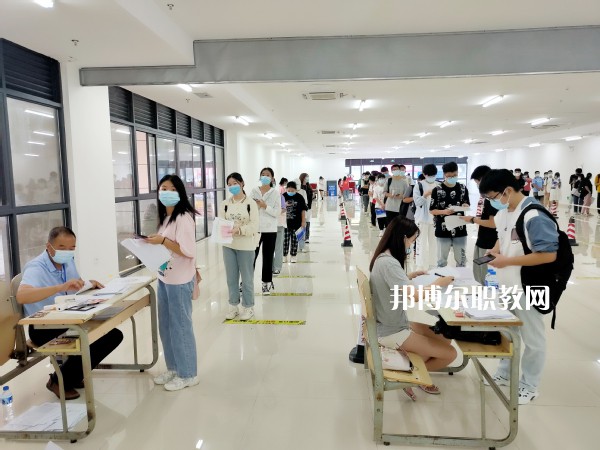 六安市職業(yè)學(xué)校(中專部)怎么樣、好不好