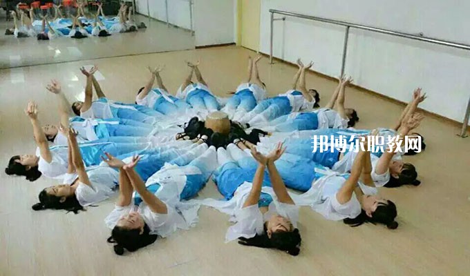 保定市職業(yè)技術(shù)教育中心2022年報名條件、招生要求、招生對象