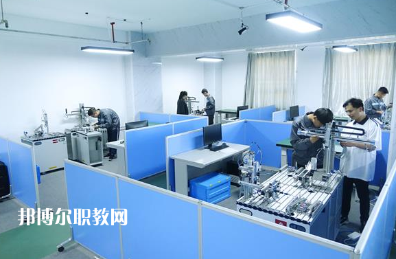 滄縣職業(yè)技術(shù)教育中心2022年報(bào)名條件、招生要求、招生對象