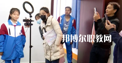 平塘中等職業(yè)學(xué)校2022年報(bào)名條件、招生要求、招生對象