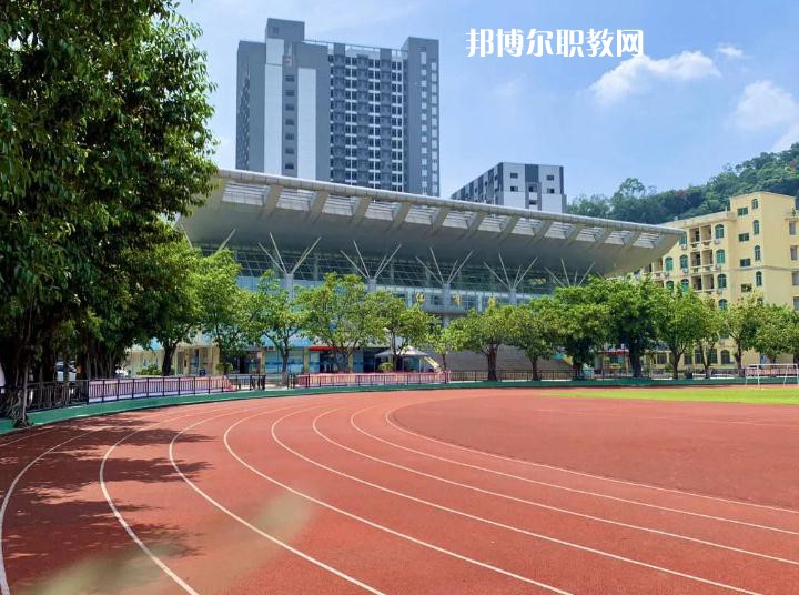 龍陵縣職業(yè)高級中學(xué)2022年學(xué)費(fèi)、收費(fèi)多少
