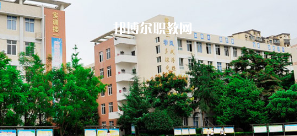 華坪縣職業(yè)高級中學(xué)2022年招生對象、招生條件、報名條件