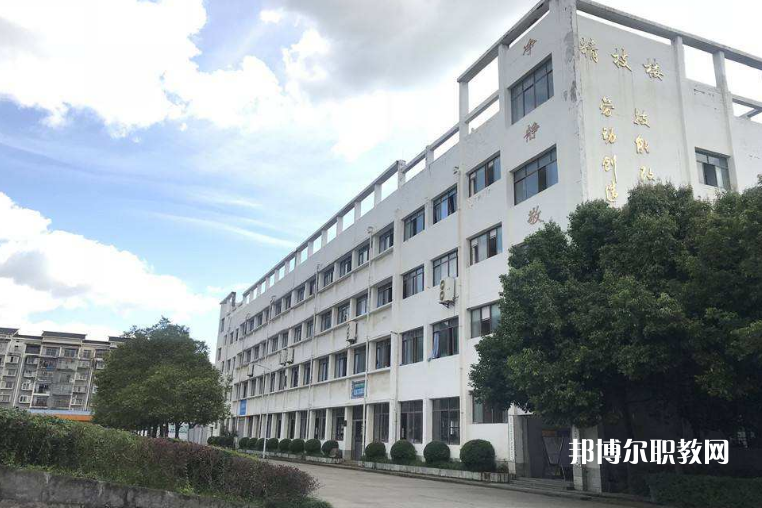 遂寧應用高級技工學校2022年招生要求，報名條件，招生對象