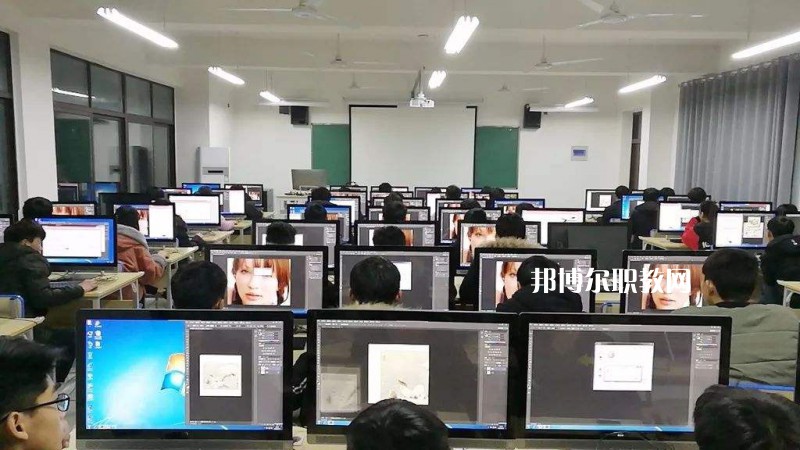 河北交通電視中等專業(yè)學(xué)校2022年學(xué)費、收費多少