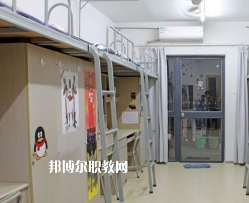 勐?？h職業(yè)高級(jí)中學(xué)2022年宿舍條件