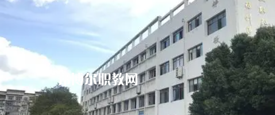 遂寧應(yīng)用高級技工學(xué)校2022年學(xué)費(fèi)，收費(fèi)多少