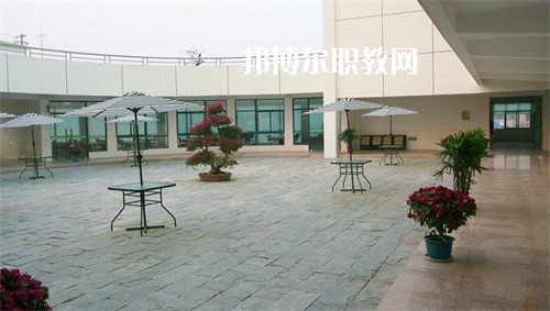 鎮(zhèn)江高等職業(yè)技術(shù)學校2022年報名條件、招生要求、招生對象