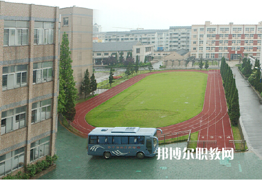 揚(yáng)州市弘揚(yáng)中等專業(yè)學(xué)校2022年報(bào)名條件、招生要求、招生對(duì)象