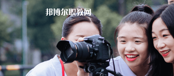 成都現(xiàn)代職業(yè)技術(shù)學(xué)校2022年報(bào)名條件、招生要求、招生對象
