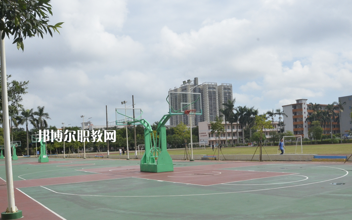 馬關縣民族職業(yè)高級中學2022年報名條件、招生要求、招生對象