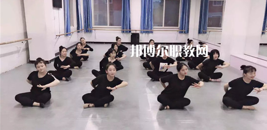 承德科技管理工程學(xué)校2022年學(xué)費(fèi)、收費(fèi)多少