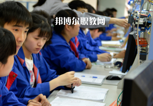 儀征技師學(xué)院2022年報(bào)名條件、招生要求、招生對象