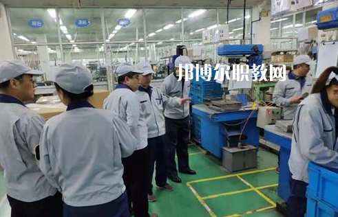 承德科技管理工程學(xué)校2022年報(bào)名條件、招生要求、招生對(duì)象