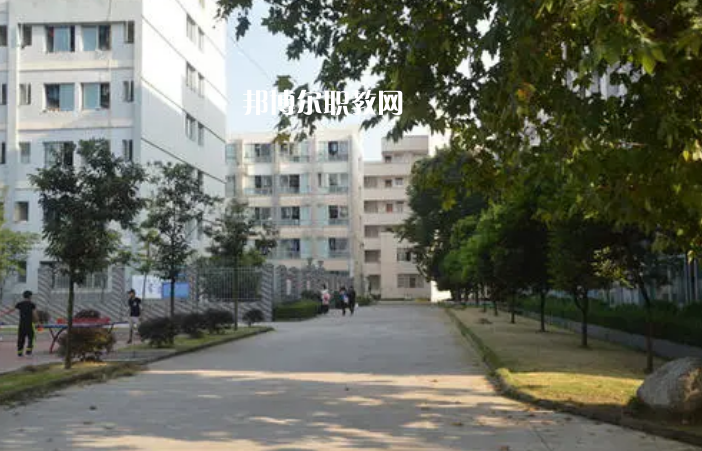 遂寧職業(yè)技術(shù)學(xué)校2022年學(xué)費(fèi)、收費(fèi)多少