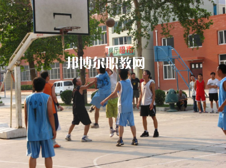 華寧縣職業(yè)高級(jí)中學(xué)2022年學(xué)費(fèi)、收費(fèi)多少