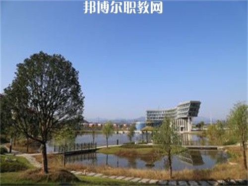 峨山縣職業(yè)高級(jí)中學(xué)2022年報(bào)名條件、招生要求、招生對(duì)象