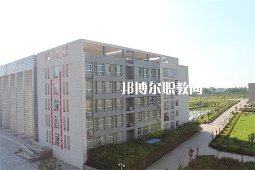 安徽六安技師學(xué)院2022年學(xué)費(fèi)、收費(fèi)多少