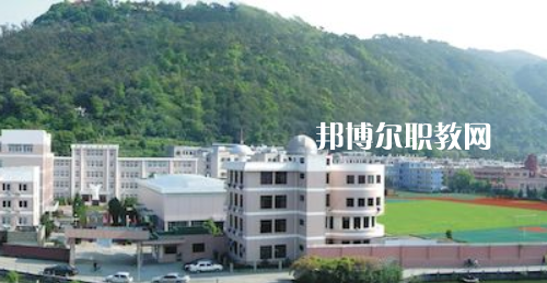 昆明鐵路機(jī)械學(xué)校2022年報(bào)名條件、招生要求、招生對(duì)象