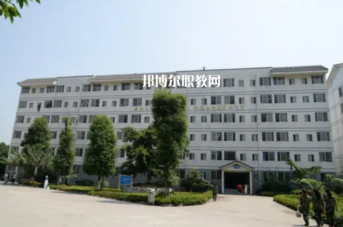 樂(lè)山旅游學(xué)校2022年報(bào)名條件、招生要求、招生對(duì)象