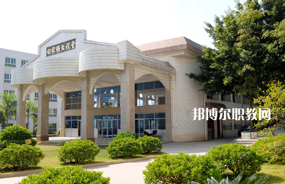 梅州城西職業(yè)技術(shù)學(xué)校2022年報(bào)名條件、招生要求、招生對(duì)象