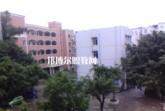四川省隆昌縣城關(guān)職業(yè)中學(xué)2022年報名條件、招生要求、招生對象