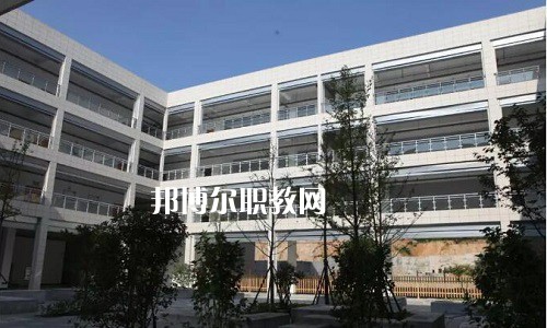 黃山旅游管理學校2022年報名條件、招生要求、招生對象