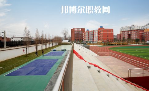 阜陽科技工程學(xué)校2022年報(bào)名條件、招生要求、招生對(duì)象
