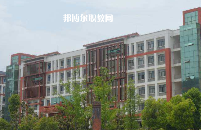 黔西南民族職業(yè)技術(shù)學(xué)院(中職部)2022年報名條件、招生要求、招生對象