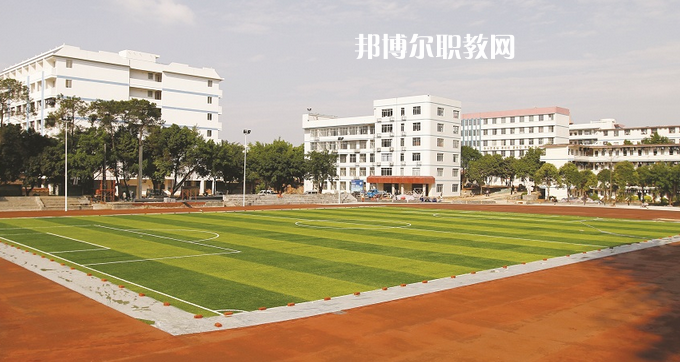 廣西工業(yè)技師學(xué)院2022年報(bào)名條件、招生要求、招生對(duì)象