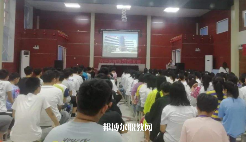 博野縣職業(yè)技術(shù)教育中心2022年報名條件、招生要求、招生對象