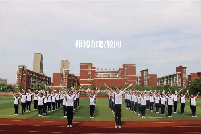 滁州市旅游商貿(mào)學(xué)校2022年報(bào)名條件、招生要求、招生對(duì)象