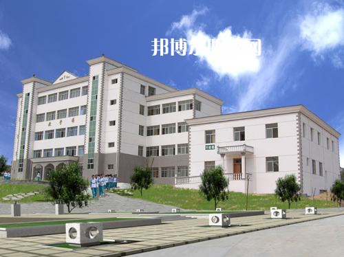 嵩明縣職業(yè)高級(jí)中學(xué)2022年報(bào)名條件、招生要求、招生對(duì)象