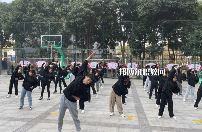 廣西機(jī)電工業(yè)學(xué)校怎么樣、好不好