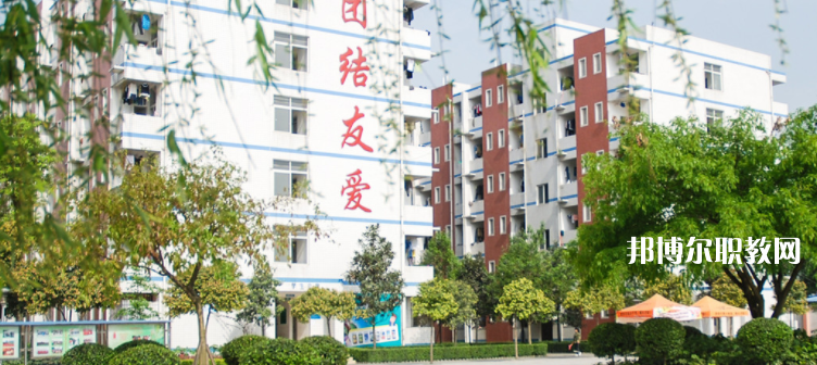 成都指南針職業(yè)技術(shù)學(xué)校怎么樣、好不好
