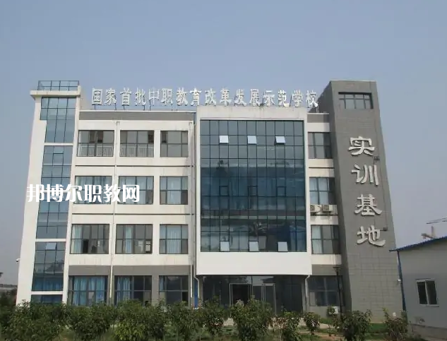 邢臺(tái)現(xiàn)代職業(yè)學(xué)校2022年報(bào)名條件、招生要求、招生對(duì)象
