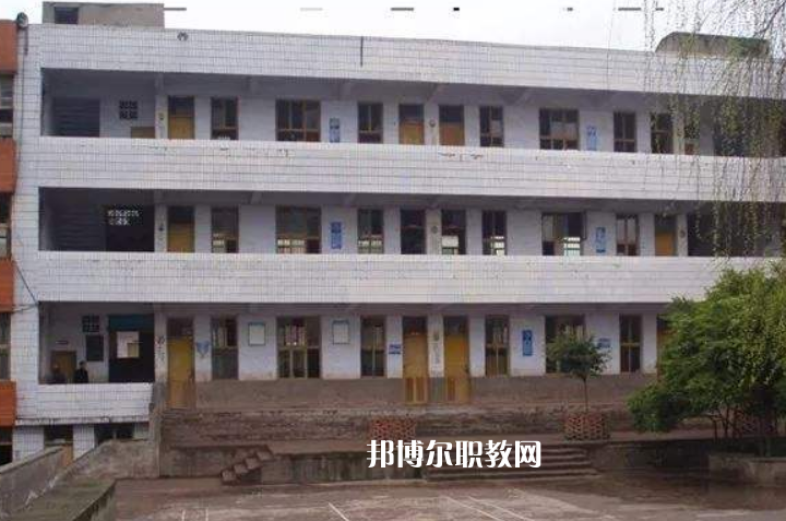 岳池白廟職業(yè)中學(xué)校2022年報(bào)名條件、招生要求、招生對(duì)象