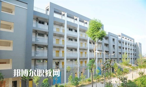 大竹縣職業(yè)中學(xué)2022年報(bào)名條件、招生要求、招生對(duì)象
