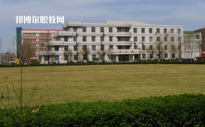 大理農(nóng)業(yè)學(xué)校2022年學(xué)費(fèi)、收費(fèi)多少