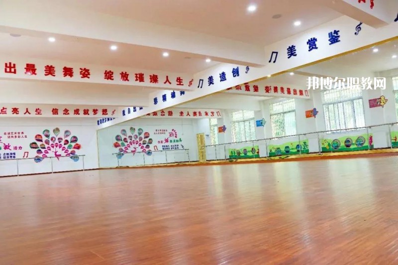 宜賓敘州區(qū)柳嘉職業(yè)技術(shù)學(xué)校2022年報(bào)名條件、招生要求、招生對(duì)象